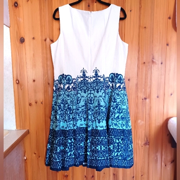 JONES NEW YORK Floral Sleeveless Scoop Neck White Blue Size 16 Print fit & Flare - Picture 5 of 16